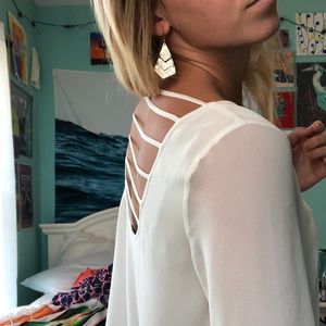 Chiffon white top AND earrings